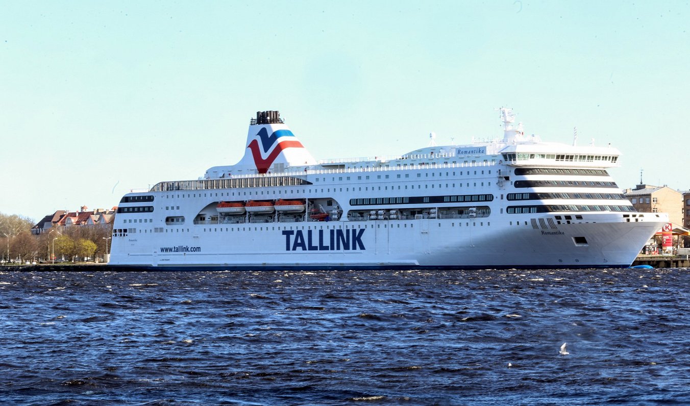 “Tallink” kuģis Rīgas ostā, 2020. gada aprīlis.