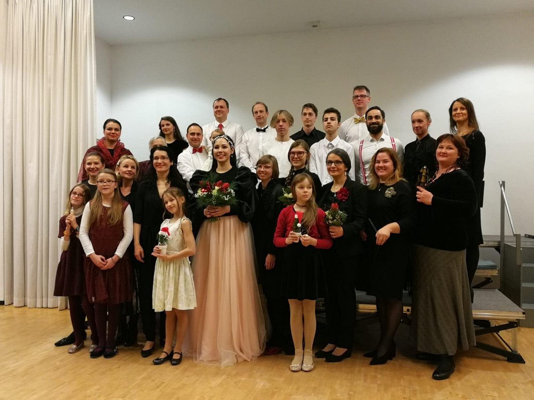 Ģimeņu koris “Staro” pērn svinēja Ziemassvētkus ar krāšņu koncertu Ofenbahā kopā ar Frankfurtes latv...