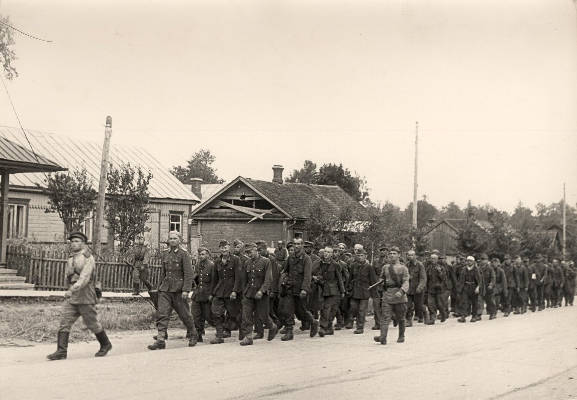Vācu karagūstekņi Rēzeknē, 1944. gada vasara.