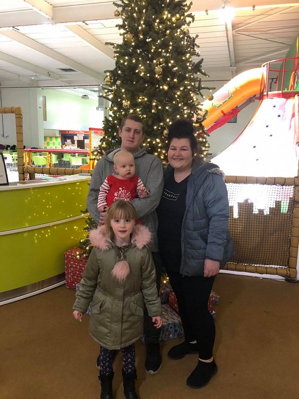 Santa Volmane ar ģimeni pagājušajos Ziemassvētkos.