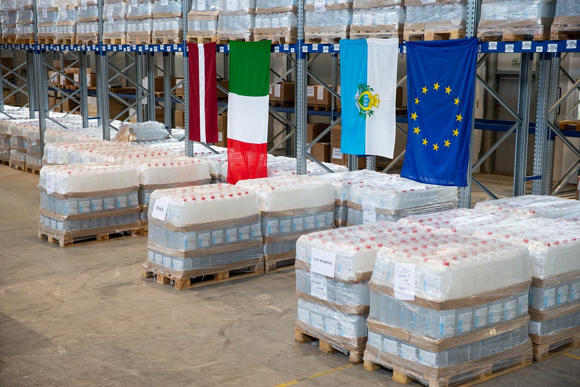 Latvija dāvina dezinfekcijas līdzekļus Itālijai un Sanmarīno