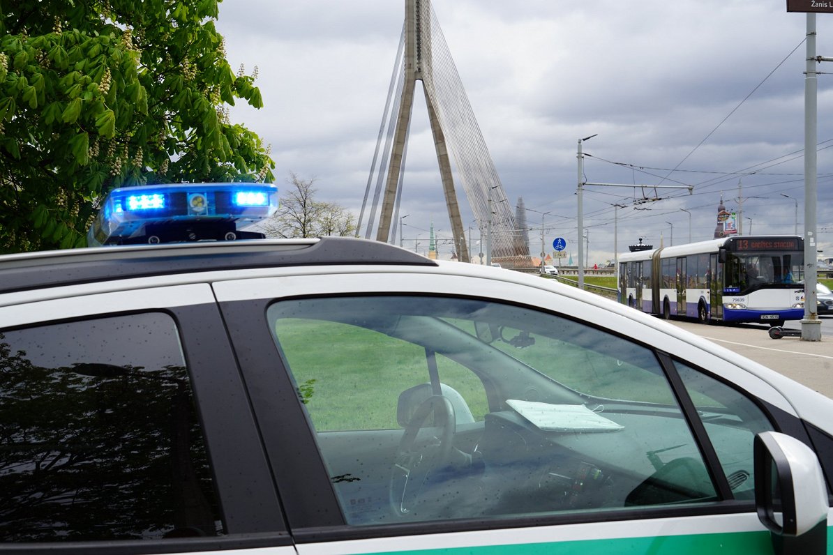 Rīgas pašvaldības policijas reids sabiedriskajā transportā, 2020.gada maijs.