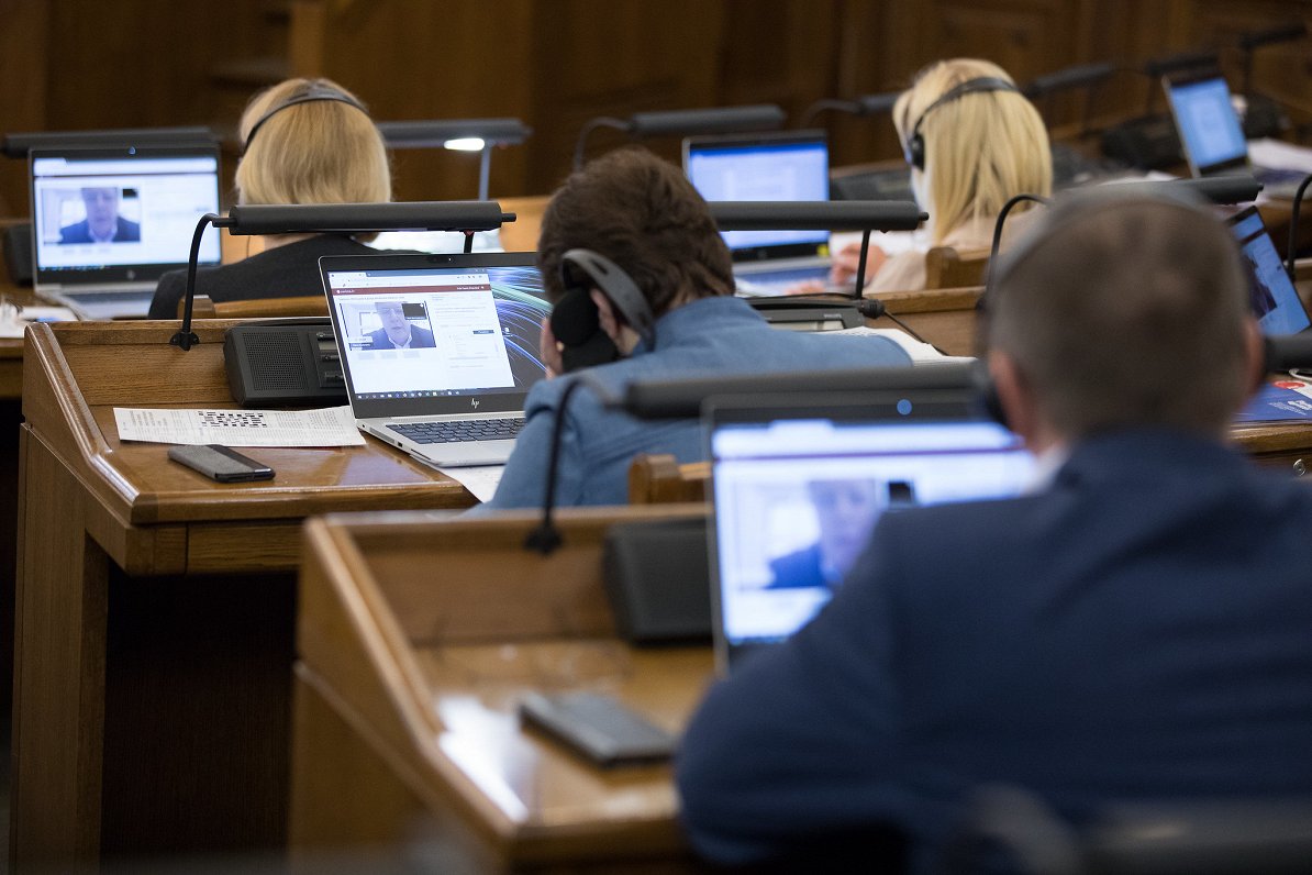 Parlamenta sēde, izmantojot e-Saeimu, 2020.gada jūnijs.