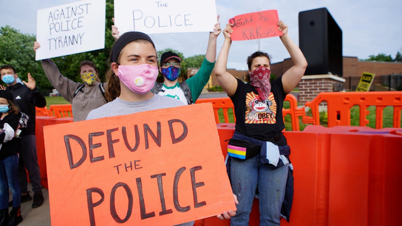 ASV iedzīvotāju protesti pret policijas darbību. 10.06.2020.