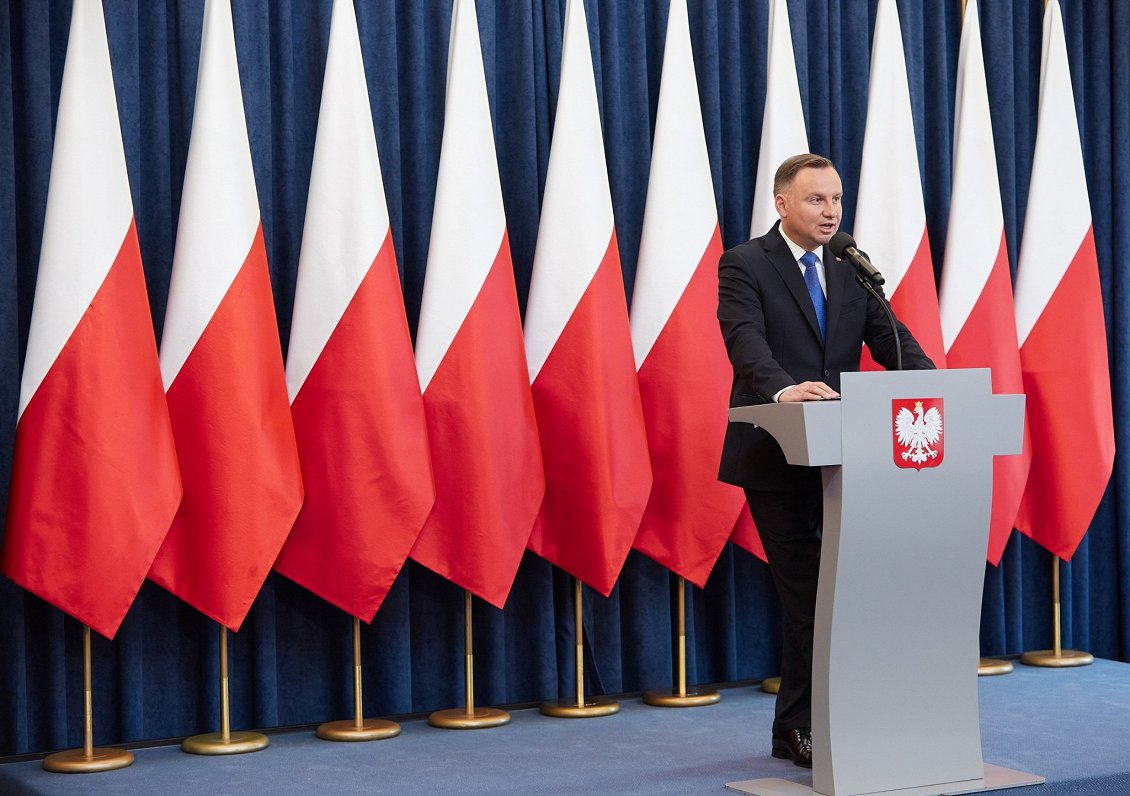 Pašreizējais Polijas prezidents Andžejs Duda preses brīfingā. 2020. gada 25. jūnijs.