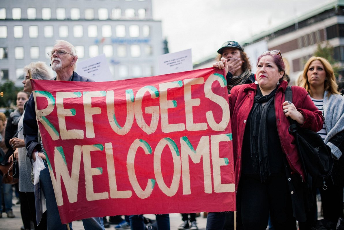 Protesta akcija Stokholmā par bēgļu uzņemšanu. Attēls ilustratīvs.