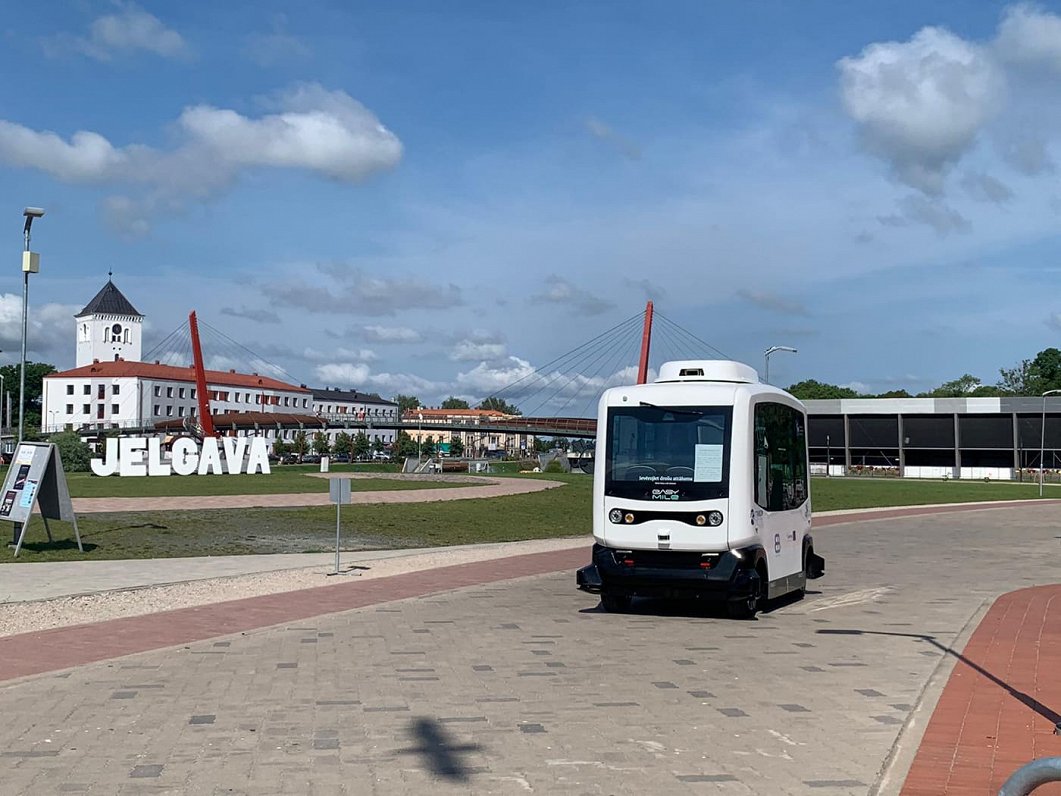 Driverless shuttle bus in service in Jelgava