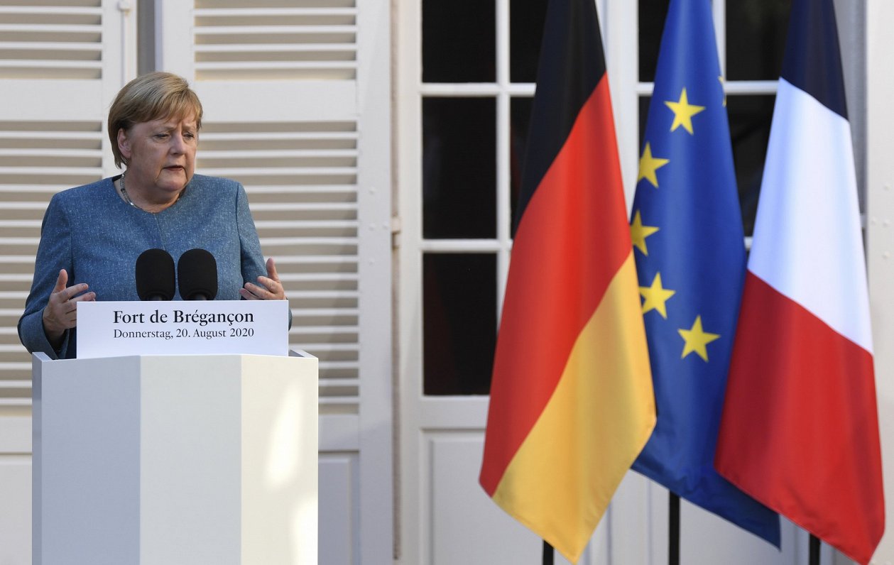 Vācijas kanclere Angela Merkele tiekas ar Francijas prezidentu Emanuelu Makronu, 2020. gada 20. augu...