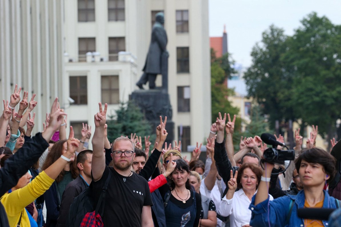 Minskā atbalsta akcija izglītības darbiniekiem, 2020. gada 25. augustā