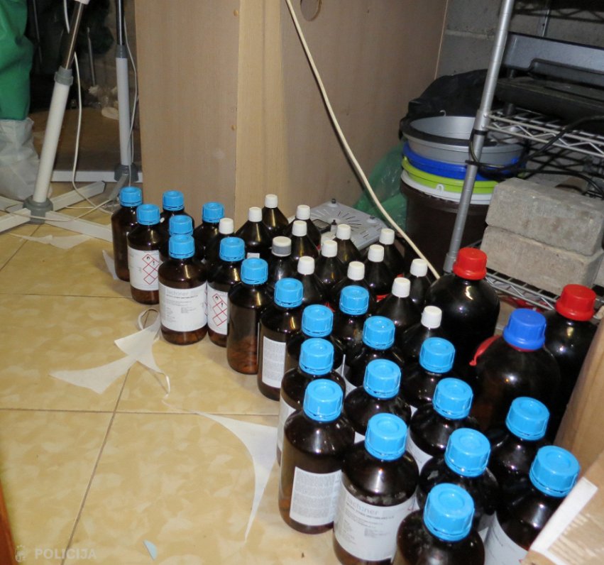 Valsts policija Krimuldas novadā aptur metadona laboratorijas darbību