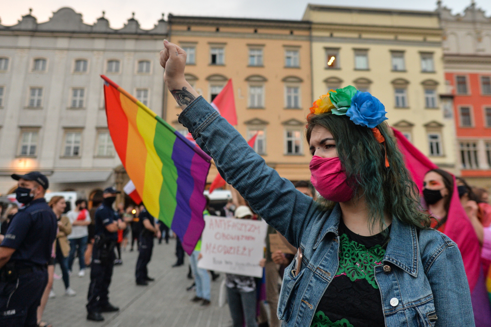 LGBT tiesību aktīviste Polijā. Attēls ilustratīvs.