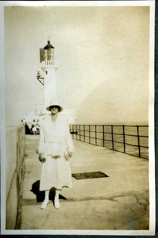 Margarēta Grosvalde Torkī, 1920.
