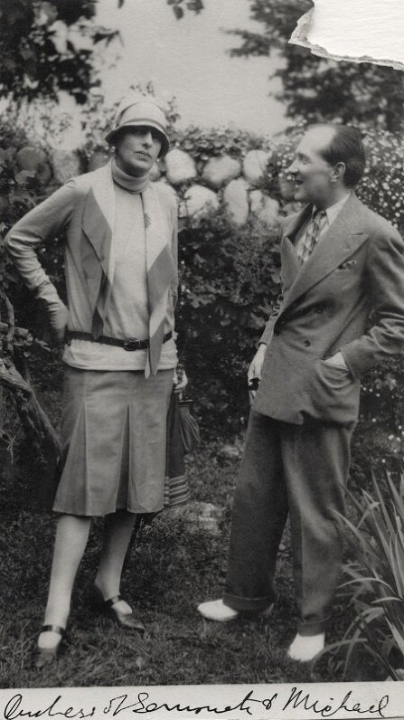 Mišels Sevjē un hercogiene Viktoria Kolona 20. gados Londonā