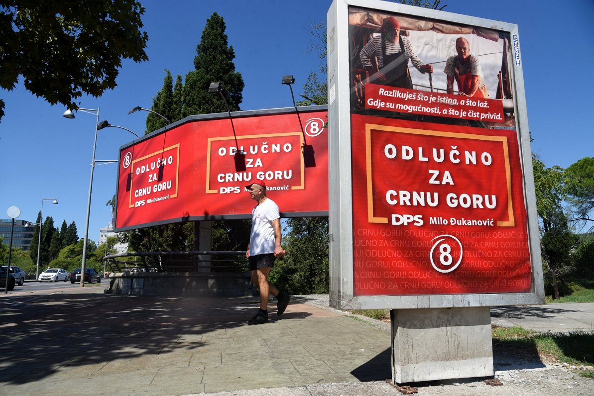 Priekšvēlēšanu plakāti Podgoricas ielās