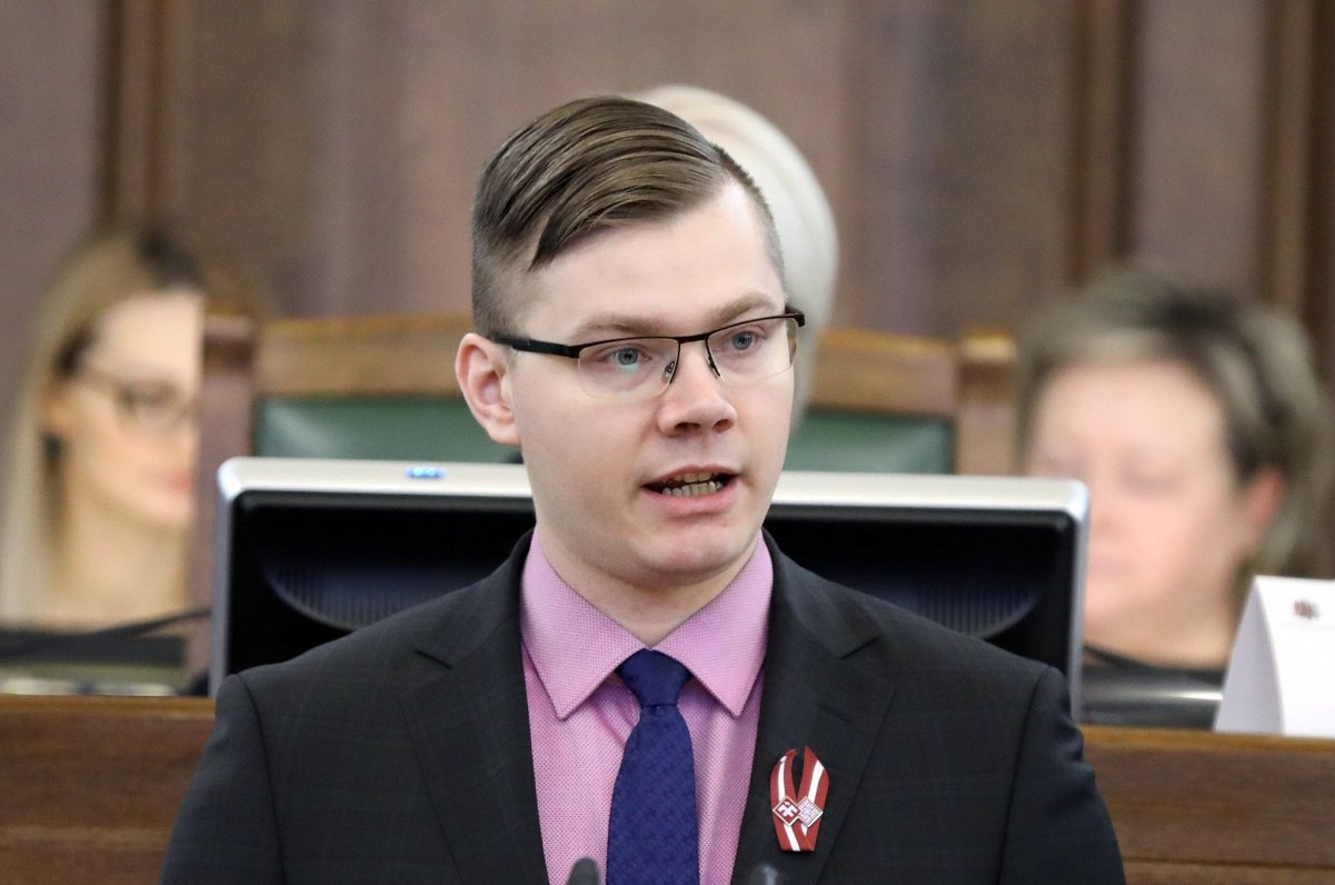 Saeimas deputāts Jānis Iesalnieks (Nacionālā apvienība). 2019. gada nogalē.