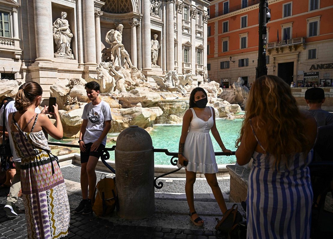 Tūristi Itālijā. 2020. gada augusts.