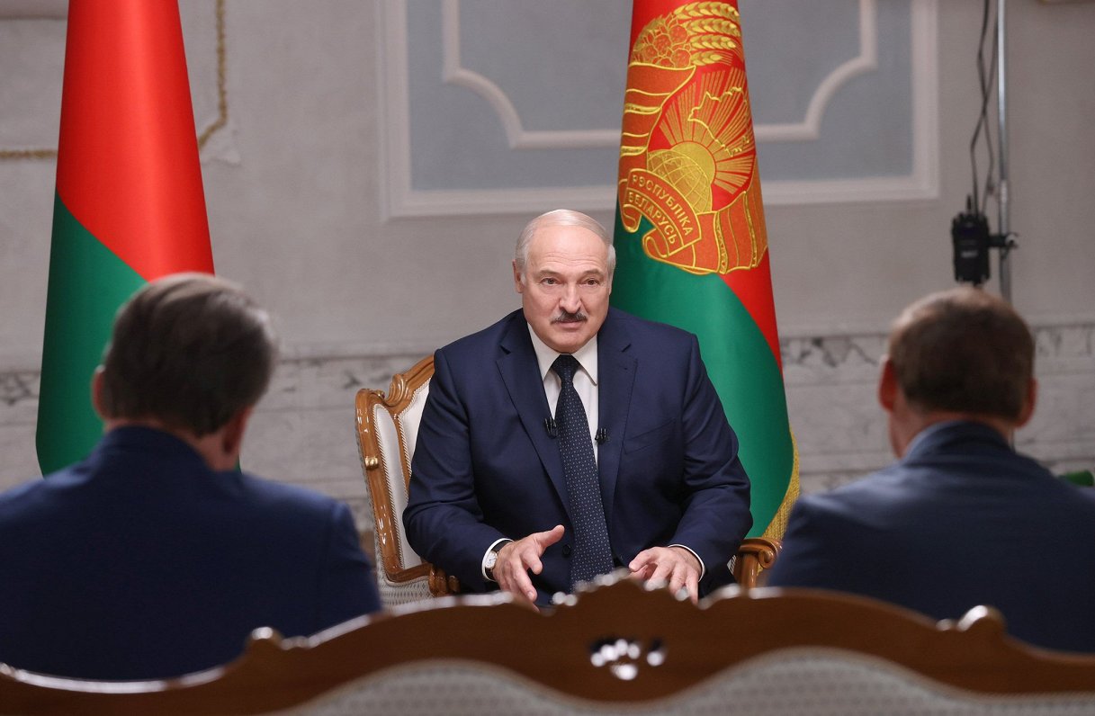 Baltkrievijas prezidents Aleksandrs Lukašenko sniedz interviju krievu medijiem. 2020. gada 8. septem...