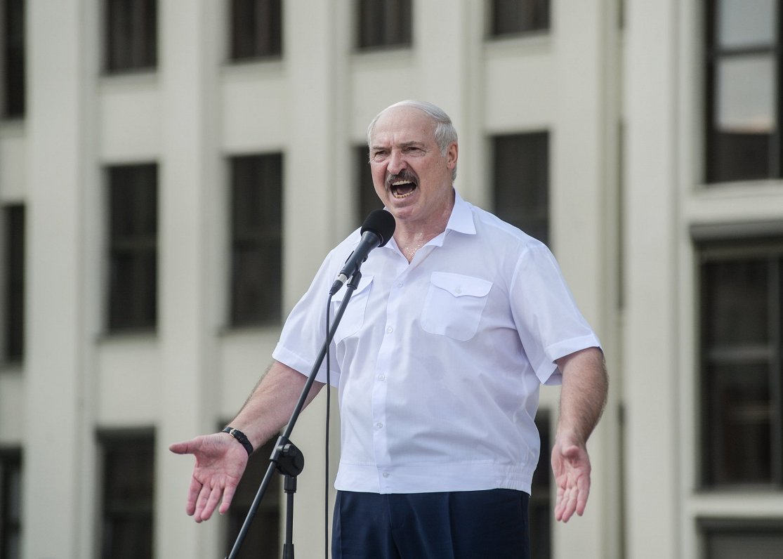 Aleksandrs Lukašenko, Baltkrievijas prezidents.