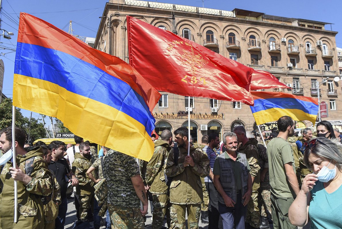 Erevānā pulcējās brīvprātīgie karavīri, 27.09.2020