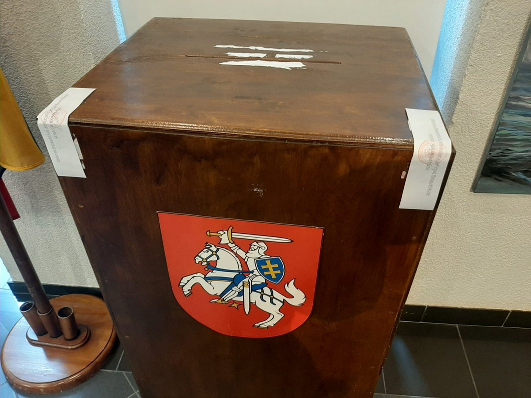 Seima vēlēšanu iecirknis Lietuvas vēstniecībā Rīgā