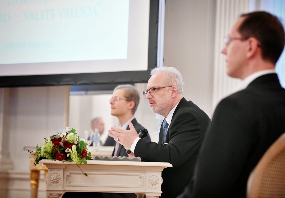 Valsts prezidents Egils Levits rīko diskusiju Rīgas pilī “Tēmturis − valsts valoda”. 2020. gada 15....
