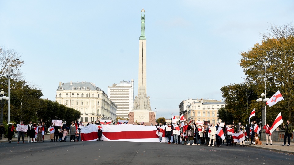 Шествие в поддержку народа Беларуси. Рига, 25 октября