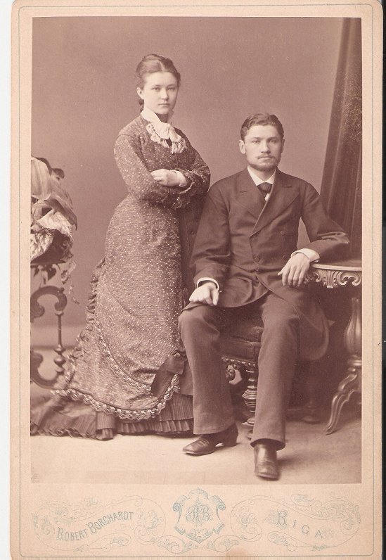 Nesen laulātie Marija un Frīdrihs Grosvaldi 1879.gadā.