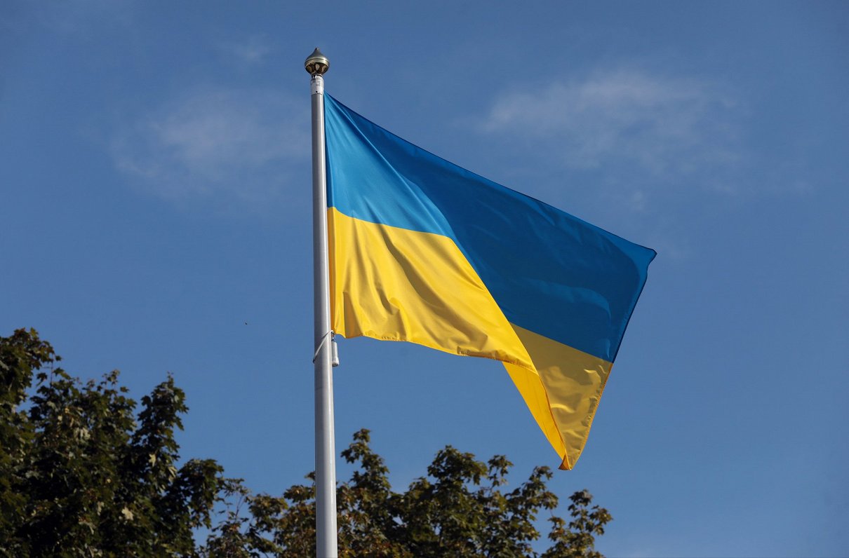Latvija pauž nepārtrauktu atbalstu Ukrainai / Article / Eng.lsm.lv