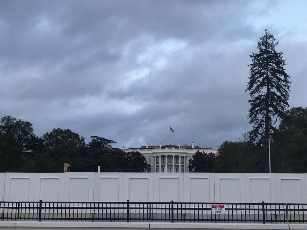 ASV galvaspilsēta Vašingtona neilgi pirms prezidenta vēlēšanām, kas notiks 3. novembrī