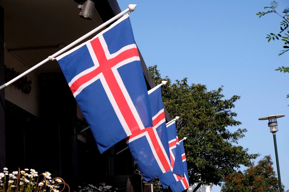 Islandes karogs. Attēls ilustratīvs