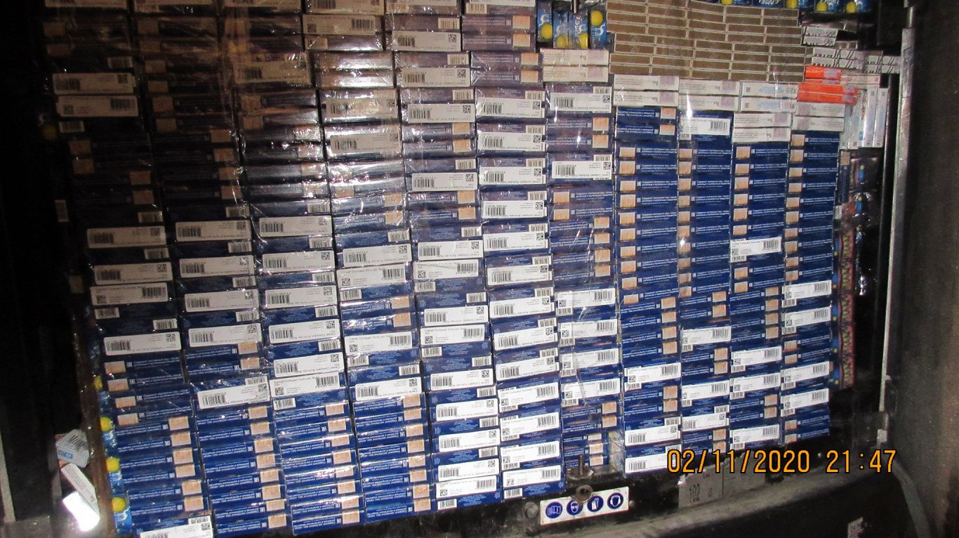 Muitas pārvaldes konfiscētās kontrabandas cigaretes