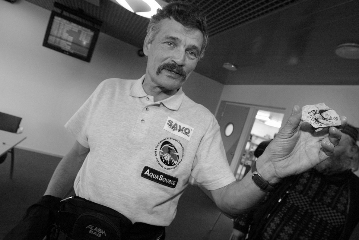 Igauņu alpīnists Toivo Sarmets pirms Everesta ekspedīcijas 2003.gadā
