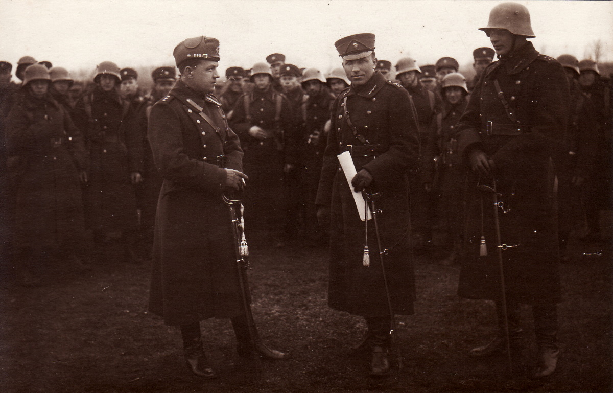 Представители командования 11-го Добельского пехотного полка.
