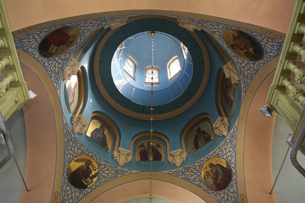 Svētā Gara klostera baznīcas iekšskats