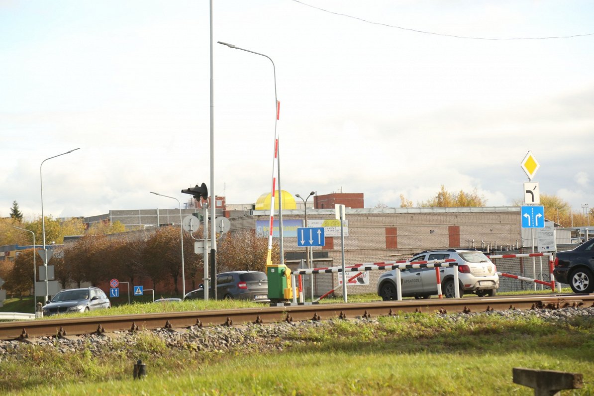 Dzelzceļa pārvads Daugavpilī. 2020. gada novembris.