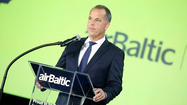«airBaltic» pret Covid-19 vakcinēti 80% darbinieku. Intervija ar izpilddirektoru Gausu
