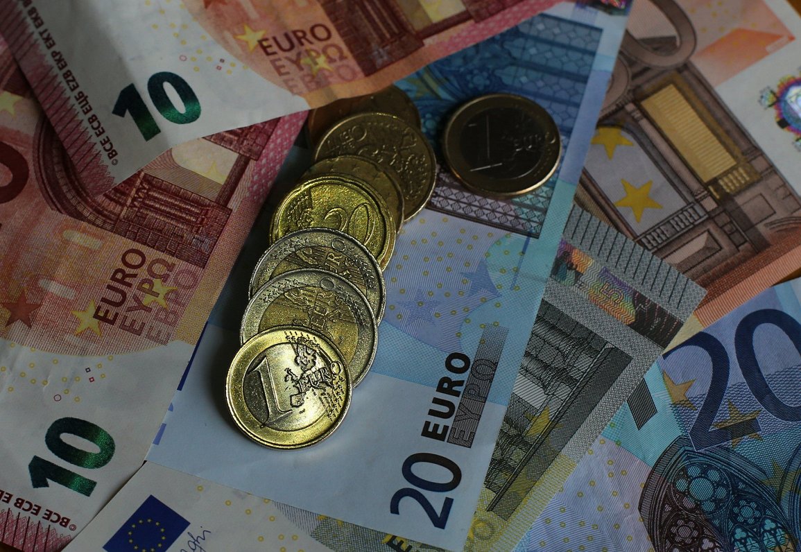 Eiro valūtas naudas zīmes