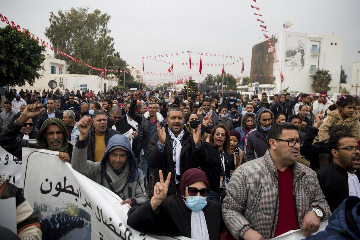 Protests Tunisijā, atceroties &quot;Arābu pavasara&quot; notikumus pirms desmit gadiem. 2020. gada 1...