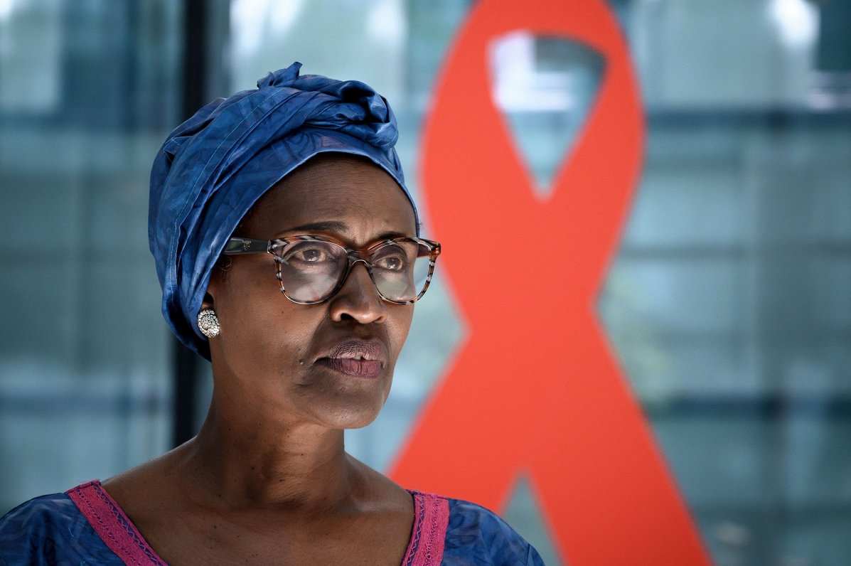 Apvienoto Nāciju Organizācijas Kopējā HIV/AIDS apkarošanas programmas (UNAIDS) vadītāja Vinnija Baij...