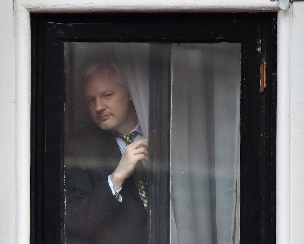 Lielbritānijas tiesa atsakās izdot WikiLeaks dibinātāju Asanu ASV / Article / LSM.lv