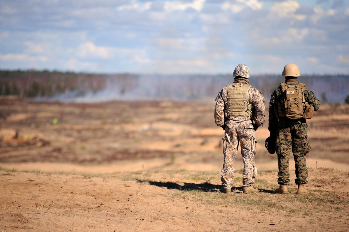 Starp NATO kaujas grupas karavīriem Latvijā atklāta Covid-19 infekcija / Article / LSM.lv