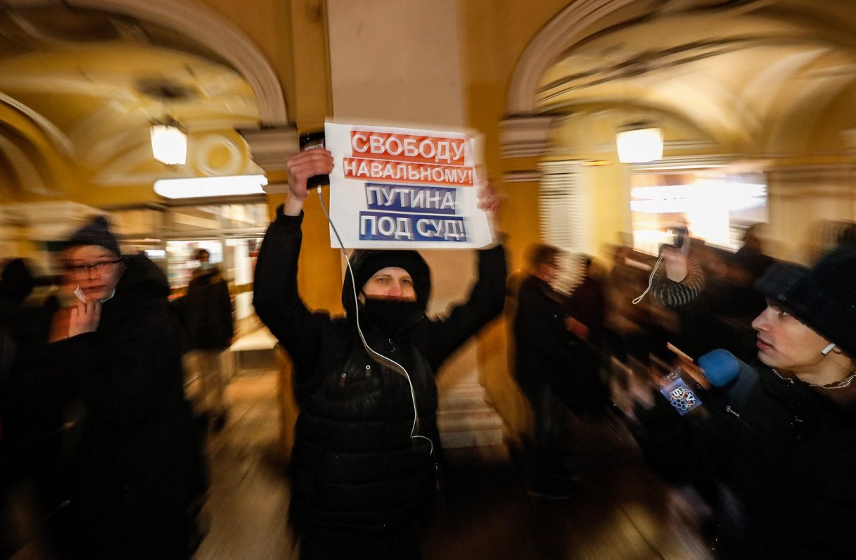 Kremļa opozicionāra Alekseja Navaļnija atbalstītāji Sanktpēterburgā, 18.01.2021.