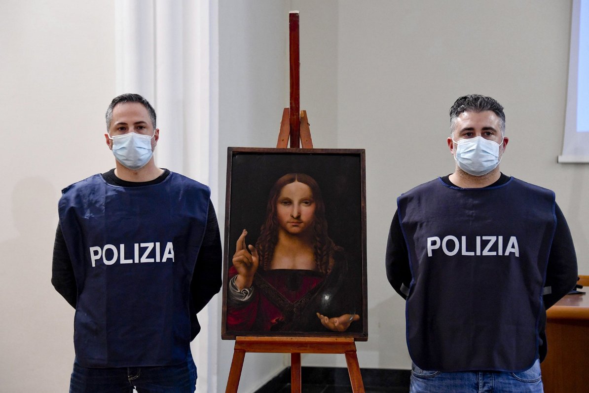 Itālijas policija atgūst vērtīgu da Vinči gleznas kopiju