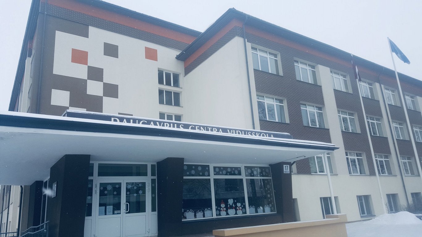 Daugavpils skola, kurā uzstādītas termokamera