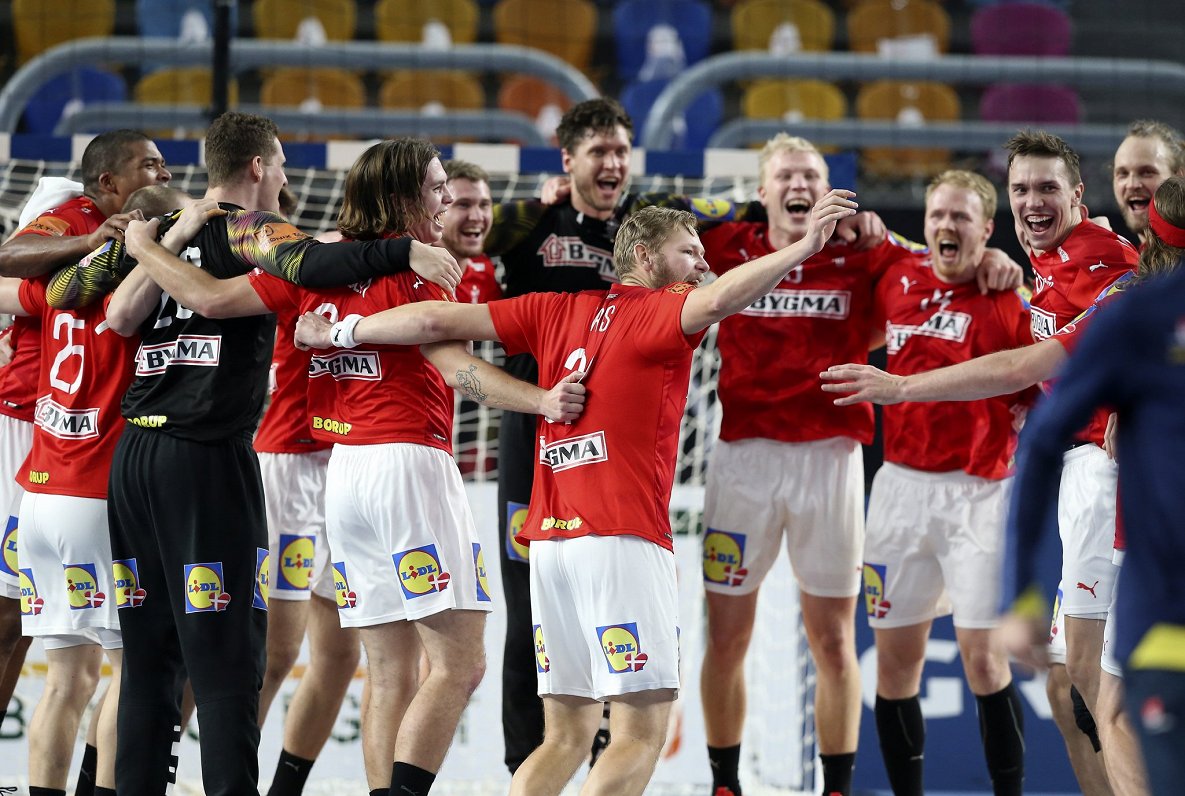 Dānijas handbola izlase līksmo par uzvaru pasaules čempionātā