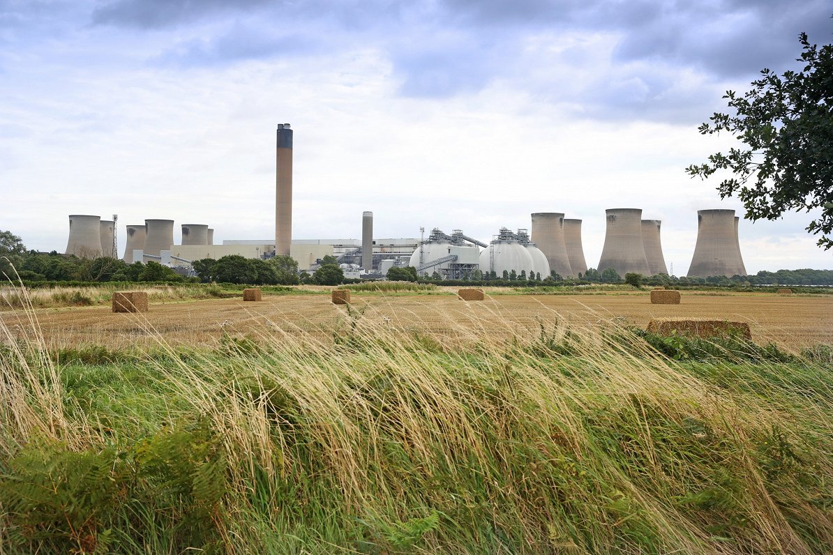 Anglijas lielākā biomasas spēkstacija Draksa, kas izmanto Latvijas granulas
