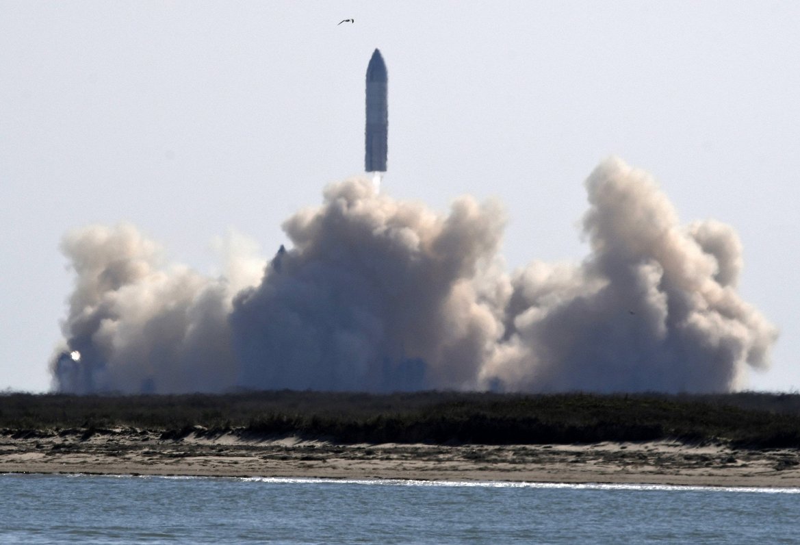 ASV privātā uzņēmuma &quot;SpaceX&quot; raķetes &quot;Starship&quot; prototips SN9