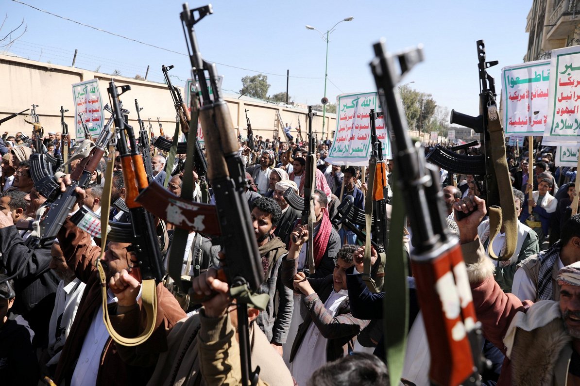 Hutiešu atbalstītāji Jemenā protestē pret nemiernieku iekļaušanu teroristu sarakstā, 20.01.2021.