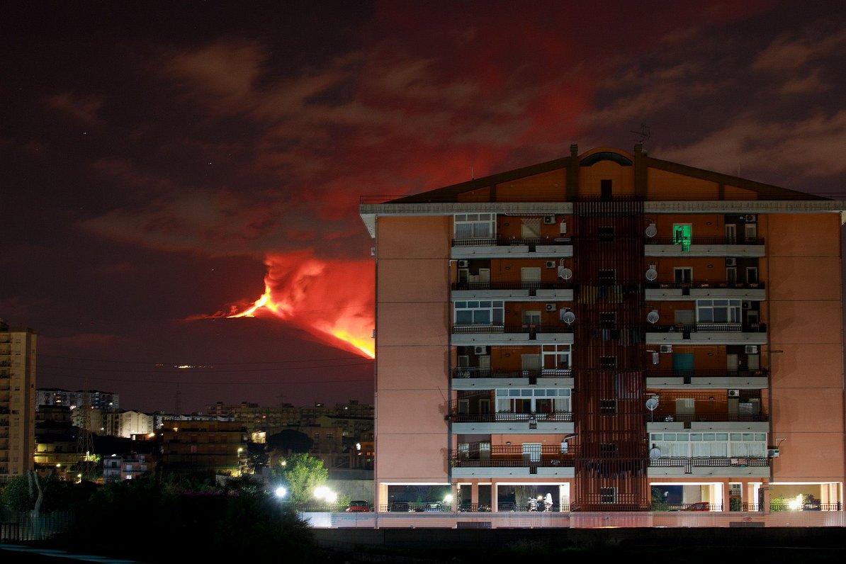 Etnas vulkāna izvirdums Sicīlijā. 2021. gada februāris.