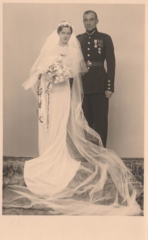 Balvu Valsts ģimnāzijas skolotāju Jēgeru ģimenes kāzas, 1938.gada decembris